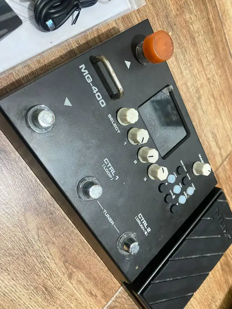 Efek Guitar Nux MG400