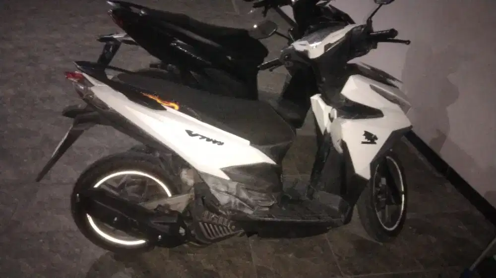 Vario 150 LED old CBS ISS 2015