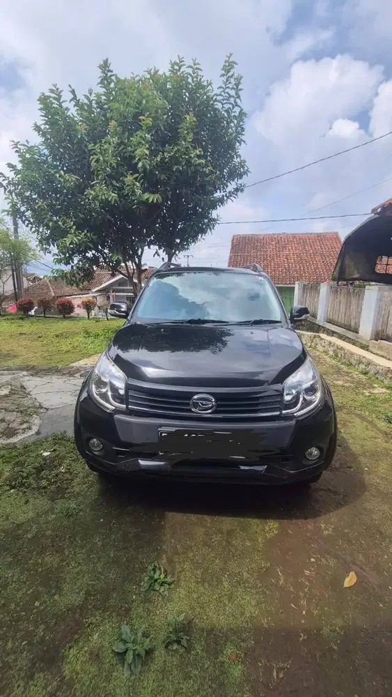 Spesifikasi:  * Tahun: 2017 * Kilometer: Di bawah 80.000 km (asli) * M