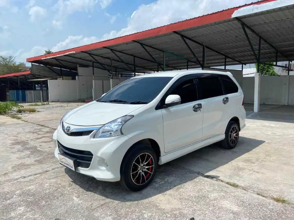 TOYOTA AVANZA VELOZ MT 2013