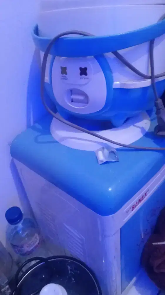 Jual dispenser,magic com dan speaker fulst