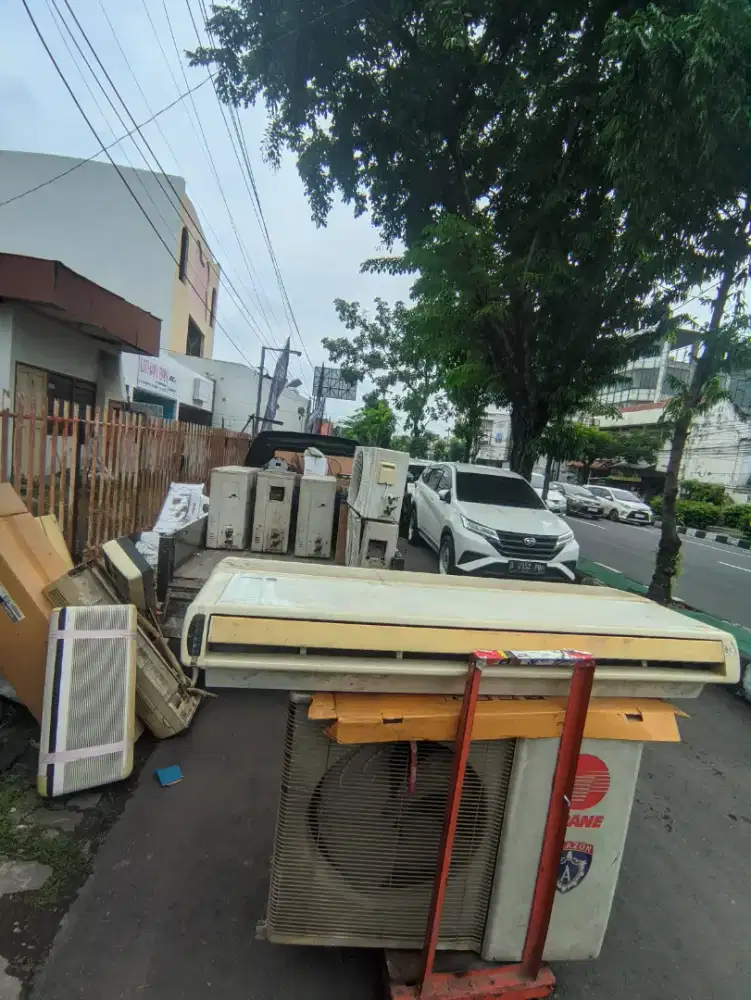 Menerima borongan Elektronik bekas