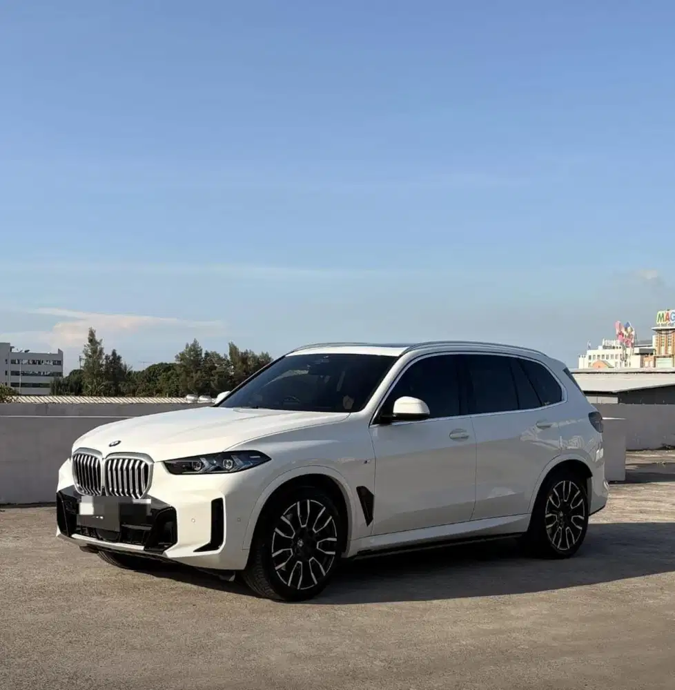 BMW X5 M SPORT AT 2024 PANORAMIC WHITE ON BROWN TOP CONDITION SUPER