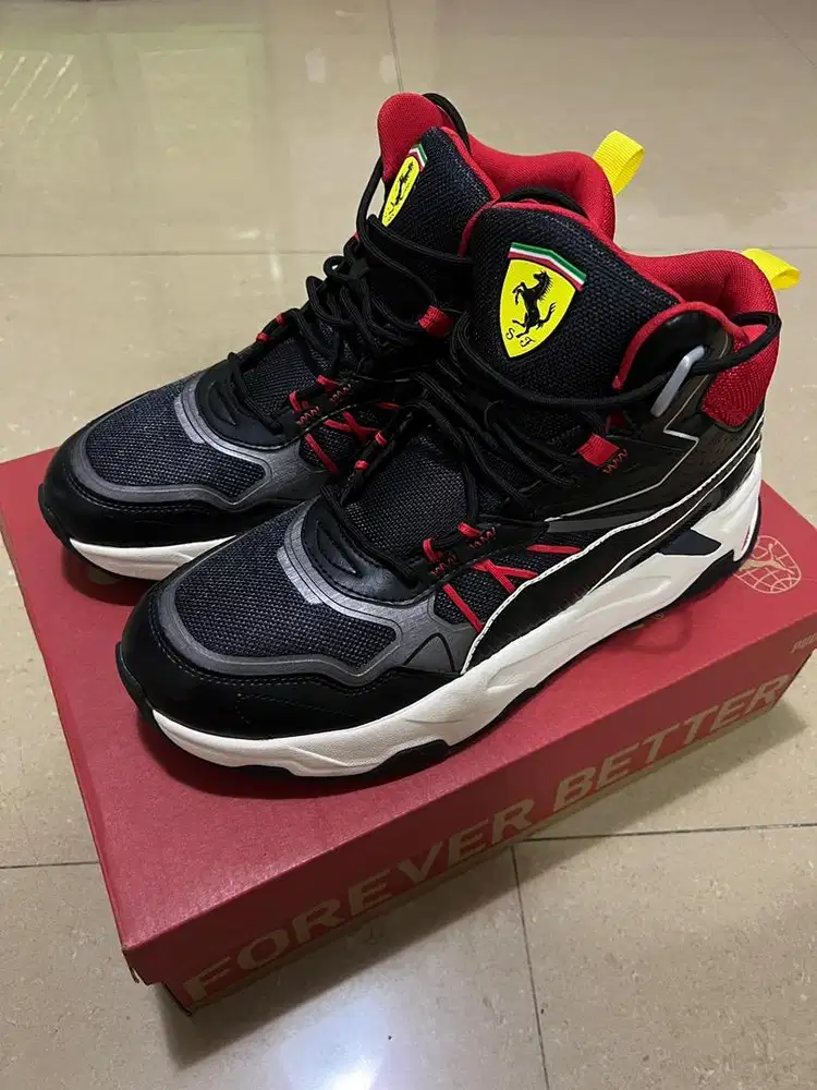 Sepatu Puma Ferrari Trinity