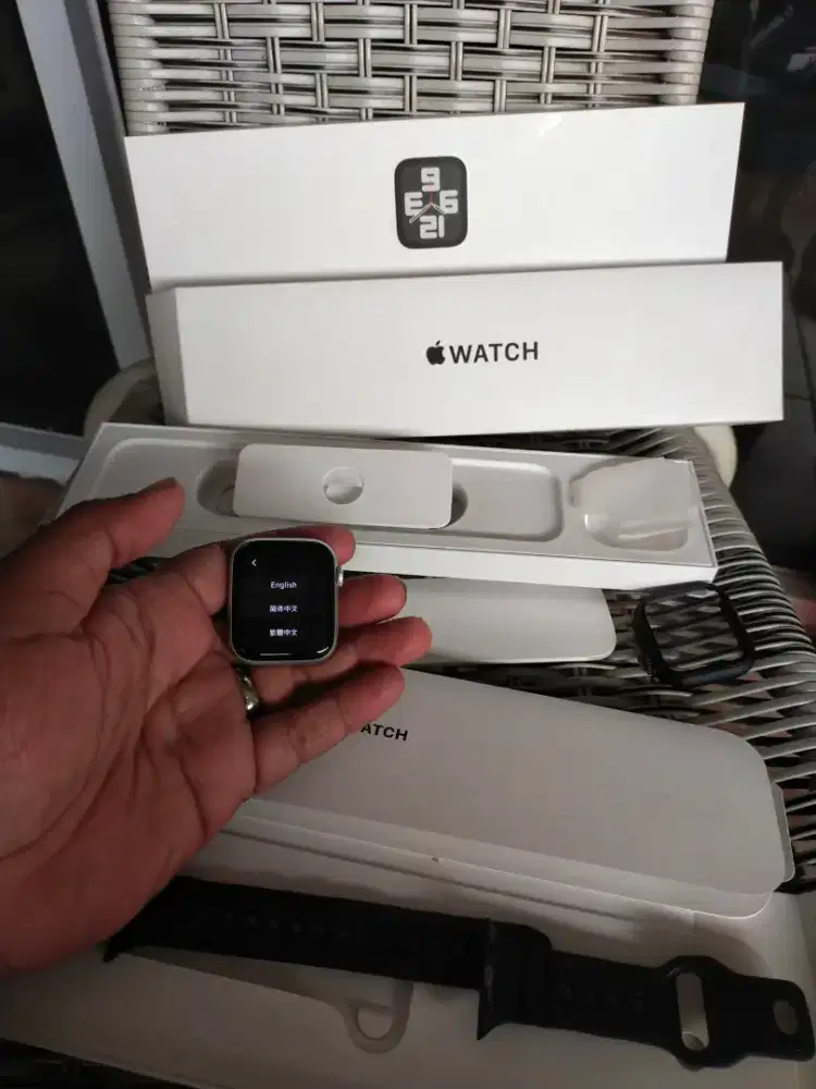 Iwatch SE 2 44mm resmi indo ID/A fullset ori siap cod