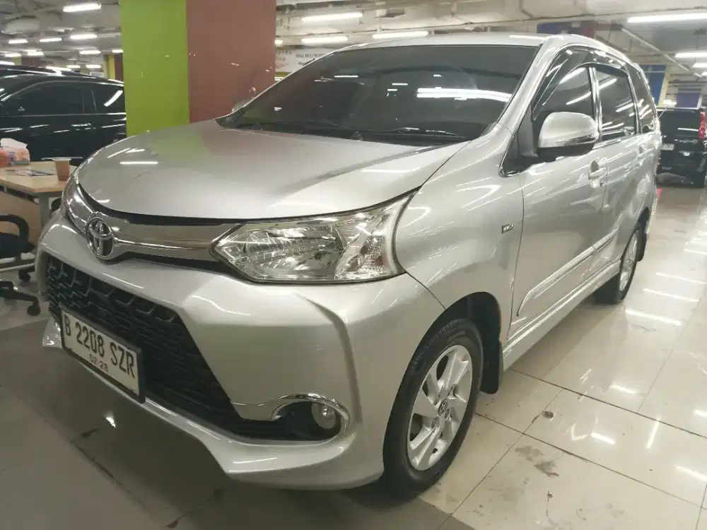Toyota Veloz 1.3 AT Tahun 2017