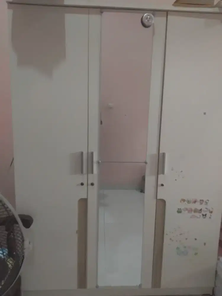 Dijual lemari olympic 3 pintu