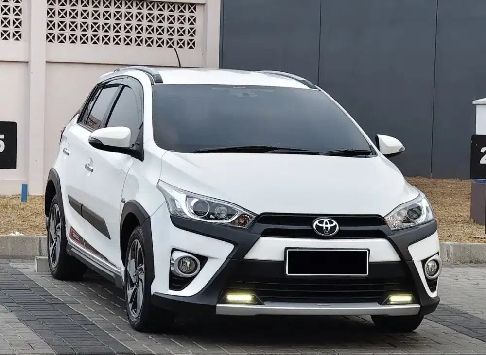 Toyota Yaris Heykers AT 2017