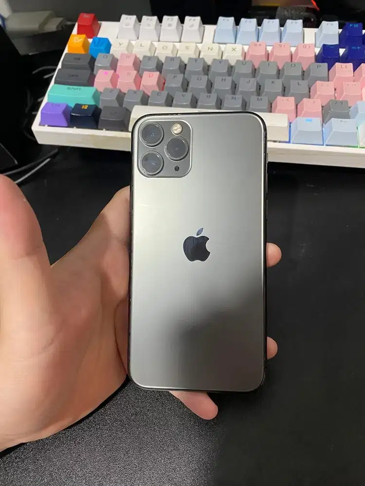 Dijual iPhone 11 Pro 64gb ex inter