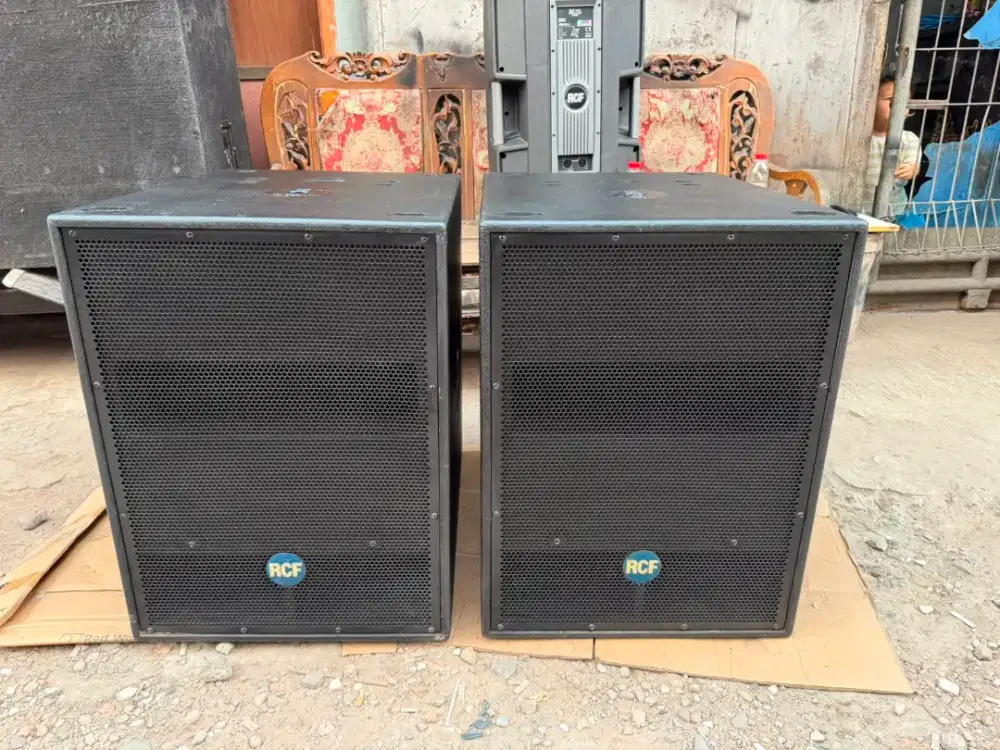 Subwofer rcf 8002 italy