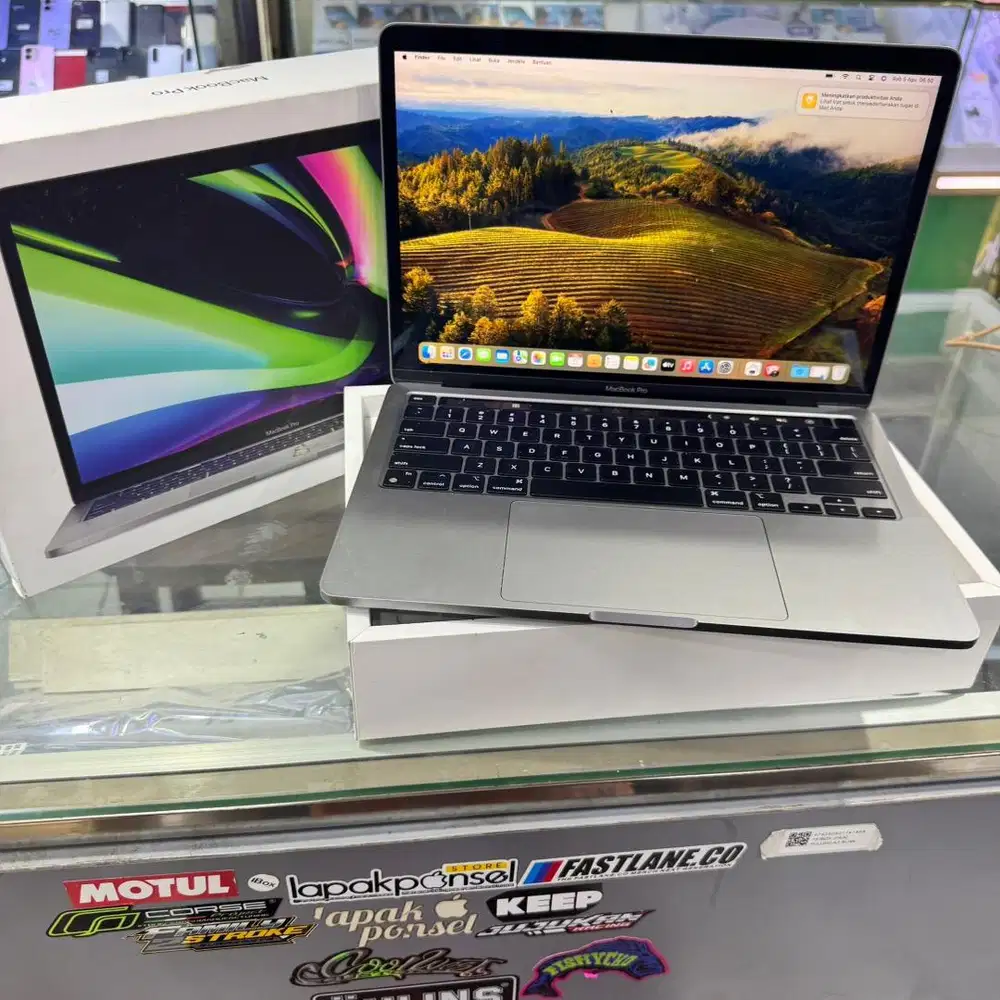 macbook pro M1 tourchbar ssd 256gb fullset original fungsinonal normal