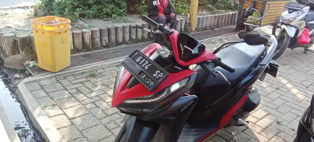 Jual motor vario 150 cc bentuk mulus bagus tdak gores
