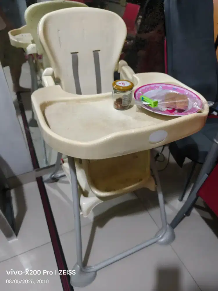 Kursi makan bayi merk CAM italy bisa dilipat, meja bisa dilepas setel