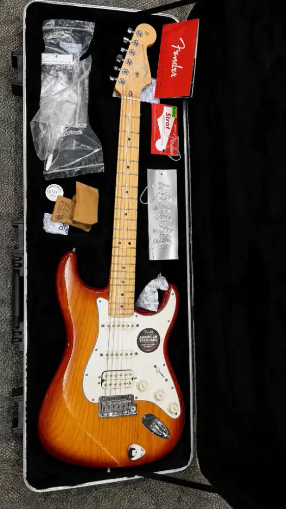 Gitar Fender American Standard Stratocaster HSS