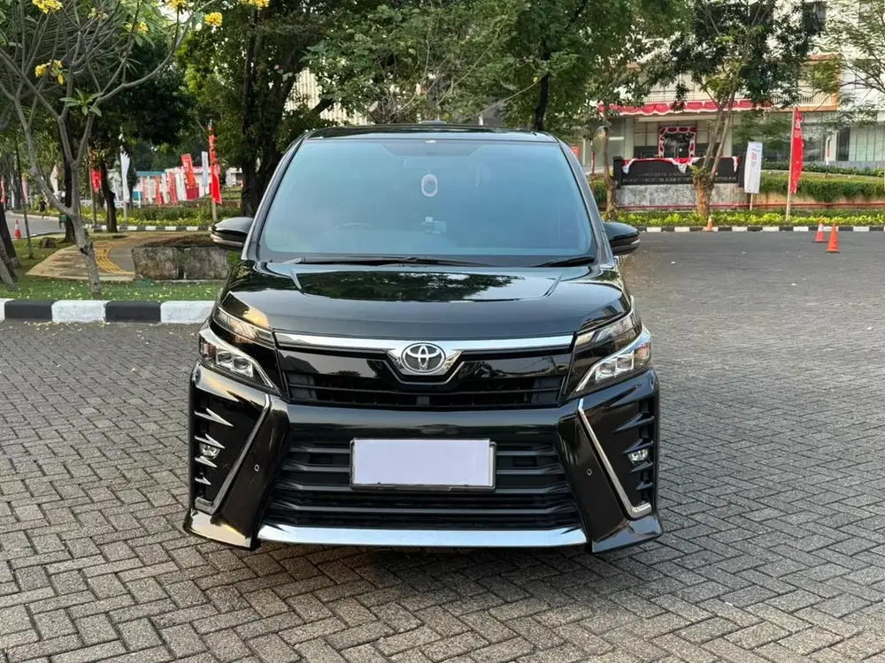 Toyota Voxy At 2018