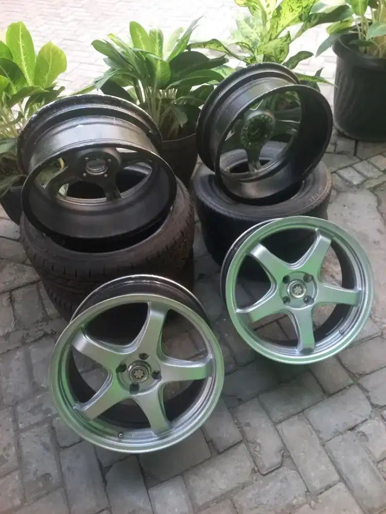 Velg advan r17 lubang 4 pcd 100 lebar 7 rata