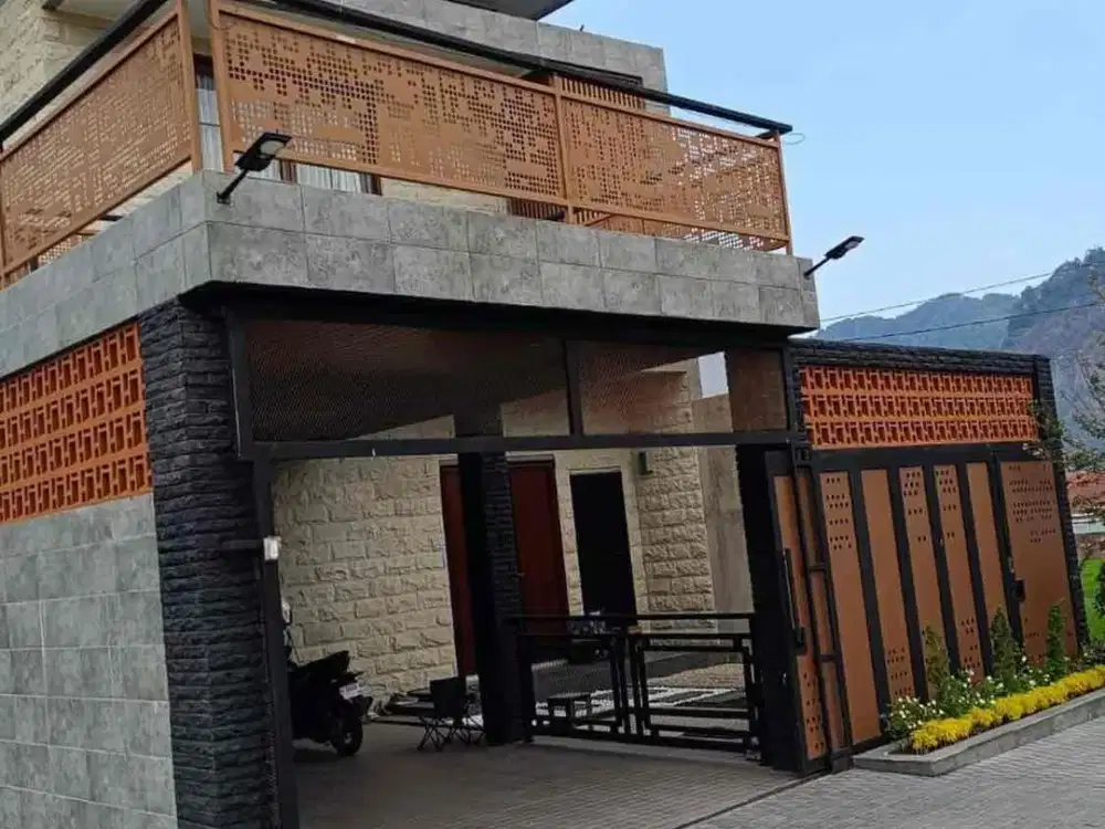 Villa Cikalahang Cirebon SHM