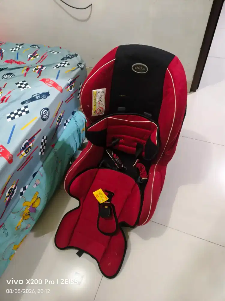 Dudukan Kursi mobil bayi PLIKO bekas, masi normal tali kuncian