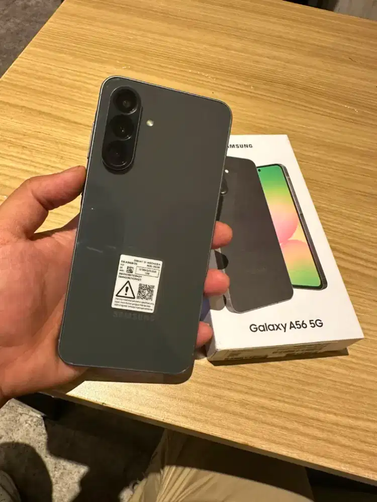 samsung A56 5G 8/256GB likenew