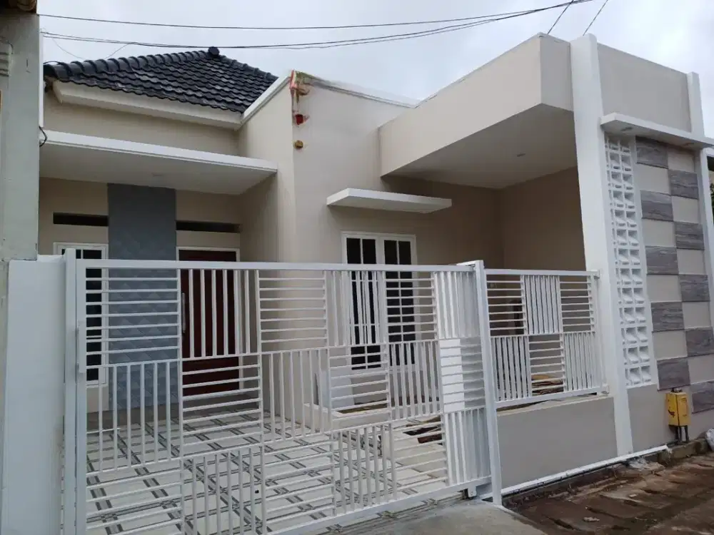 Dijual Rumah Modern under 1M di Danau Sentani Sawojajar Malang