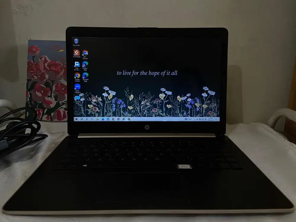Laptop HP 14 AMD E2 | RAM 4GB | SSD 256GB | Siap Pakai | Rp 1,65 Juta