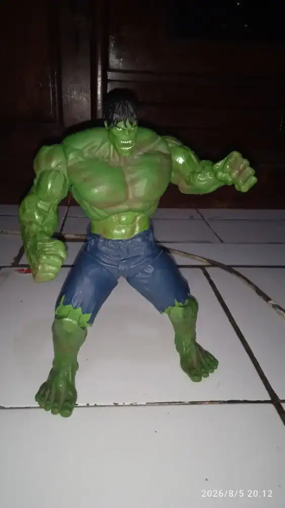 action figure hulk by marvel