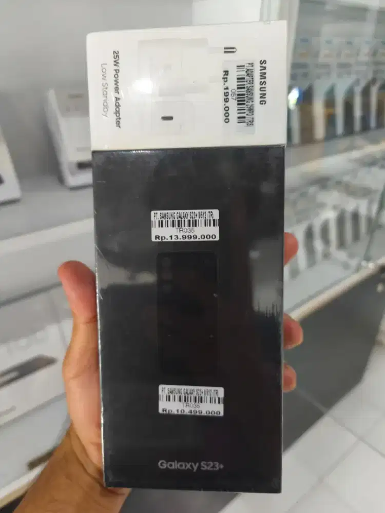 Samsung galaxy s23+ 8/512GB