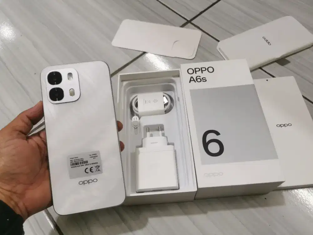 Oppo A6s (Seri A6 oppo tertinggi)
Ram 8+16/256