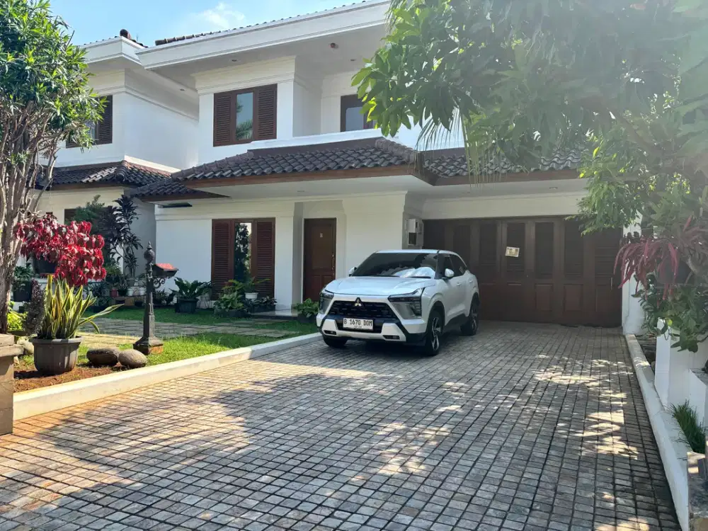 Rumah Mewah Modern Villa Palma Kav H dengan Private Pool & Semi Furnished
