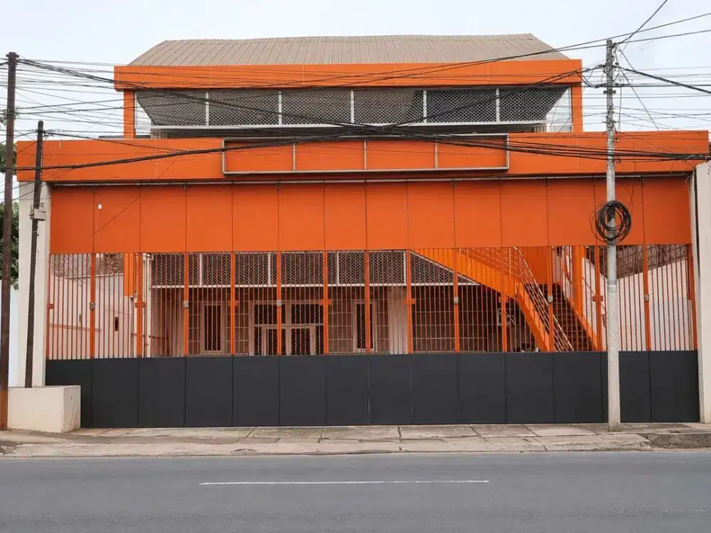 Dijual / Disewakan Bangunan 2 lantai ex cafe di Rawalumbu Bekasi Selatan