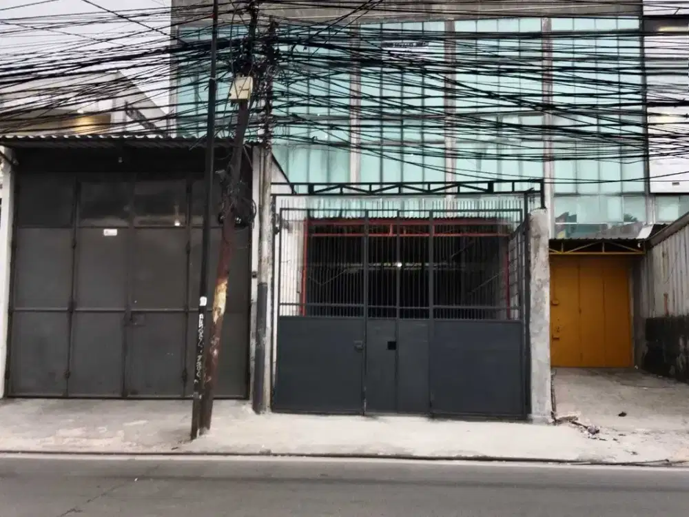 Dijual / Disewakan Ruko SHM 4 Lantai Super Strategis di Jl. Kapuk Raya, Cengkareng, Jakarta Barat