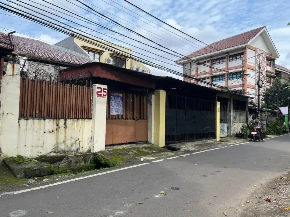 DIJUAL RUMAH SECOND TERMURAH JALAN KALIBARU KRAMAT SENEN JAKARTA PUSAT