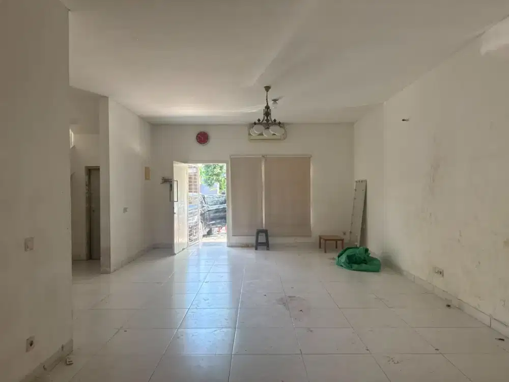Dijual Rumah Alamanda 4 KT, LT 210 M2 Harga 3,8 M Nego (015)