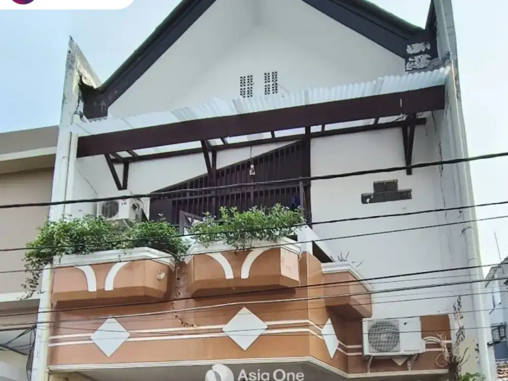 Jual / Sewa Rumah Siap Huni 2.5 Lantai di Jeruk Manis Jakarta Barat