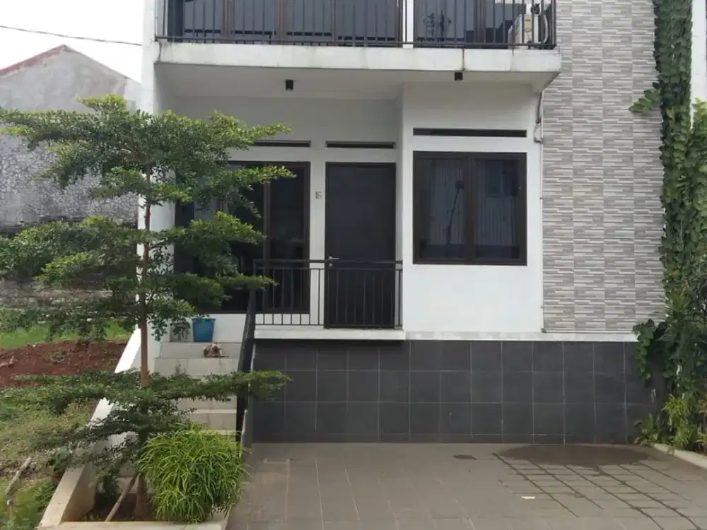Dijual Disewakan Rumah Bagus 2 Lantai Semi Furnished di Pinehill BSD Kencanaloka