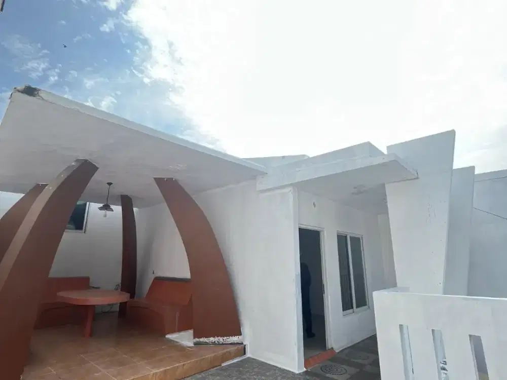Dijual dan Disewakan Rumah Siap Huni Muara Karang, Pluit, 2,5 Lantai.Lokasi Strategis, Harga Bersahabat