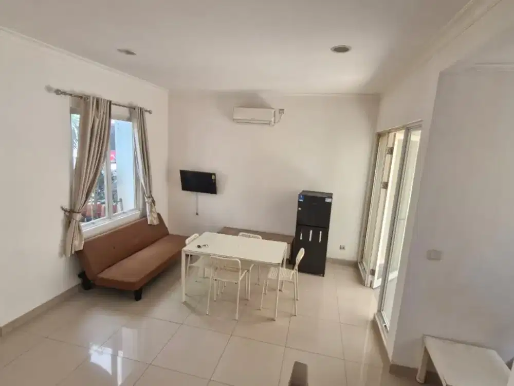 Stop Scroll! Rumah Full Furnish di Thames Ini Siap Langsung Ditempati, Cakung, Jakarta Timur, 030