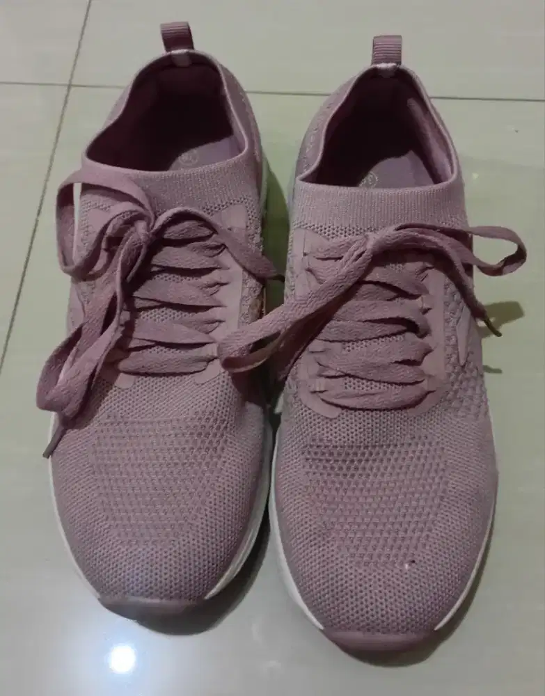 Sepatu diodora original