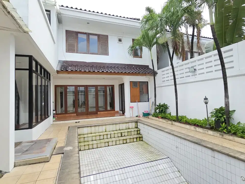 Rumah Mewah Kav I dengan Private Pool & Paviliun di Kawasan Premium