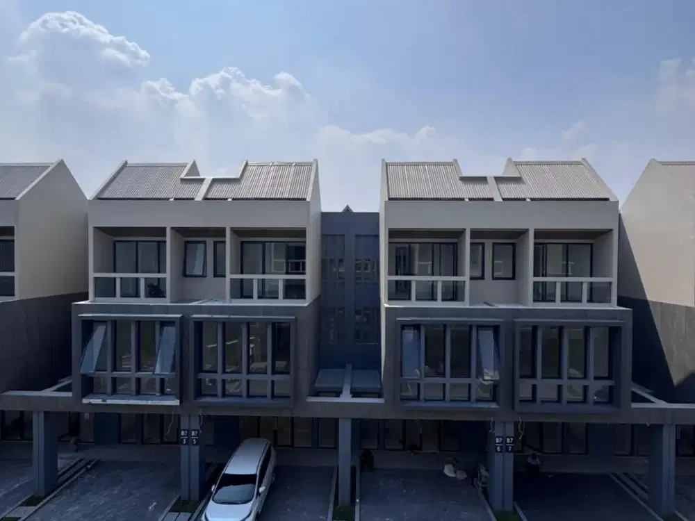 Dijual/Disewakan Cepat Ruko 3 Lantai 2 Muka di BSD City