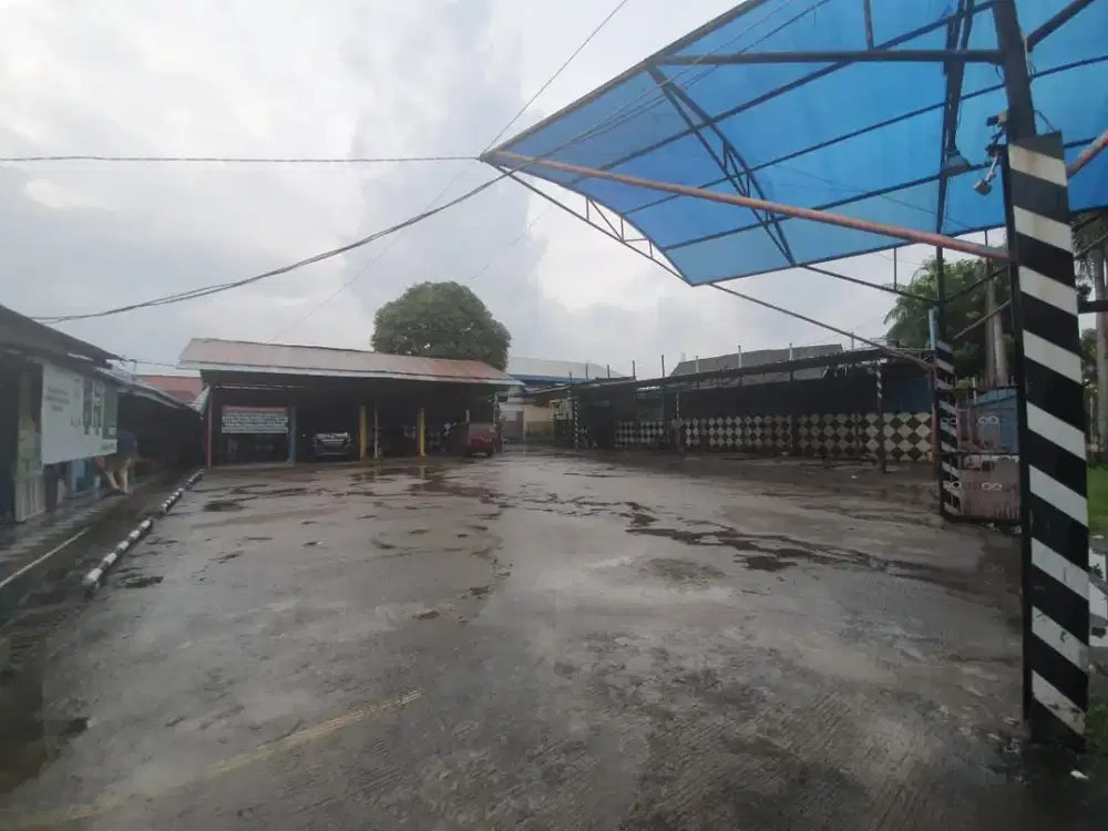 Dijual/Disewakan Bangunan (Rumah & Gudang) & Tanah ex Bengkel Mobil , By pass Jatinegara, Jakarta Timur