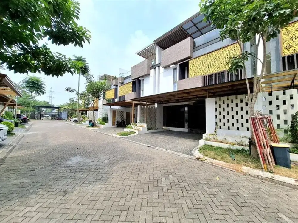 Dijual & Disewakan Rumah Baru 3 Lantai di Puri 11 Heritage, Dekat Tol Karang Tengah, Bonus Kanopi