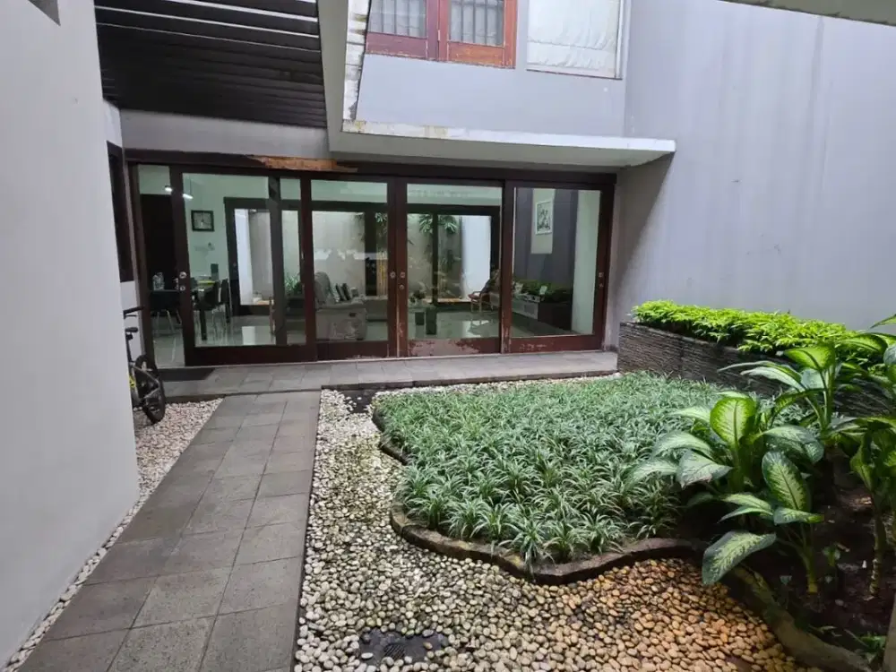 Rumah Furnished Hadap Selatan 2 lantai di Villa Permata Gading, Kelapa Gading