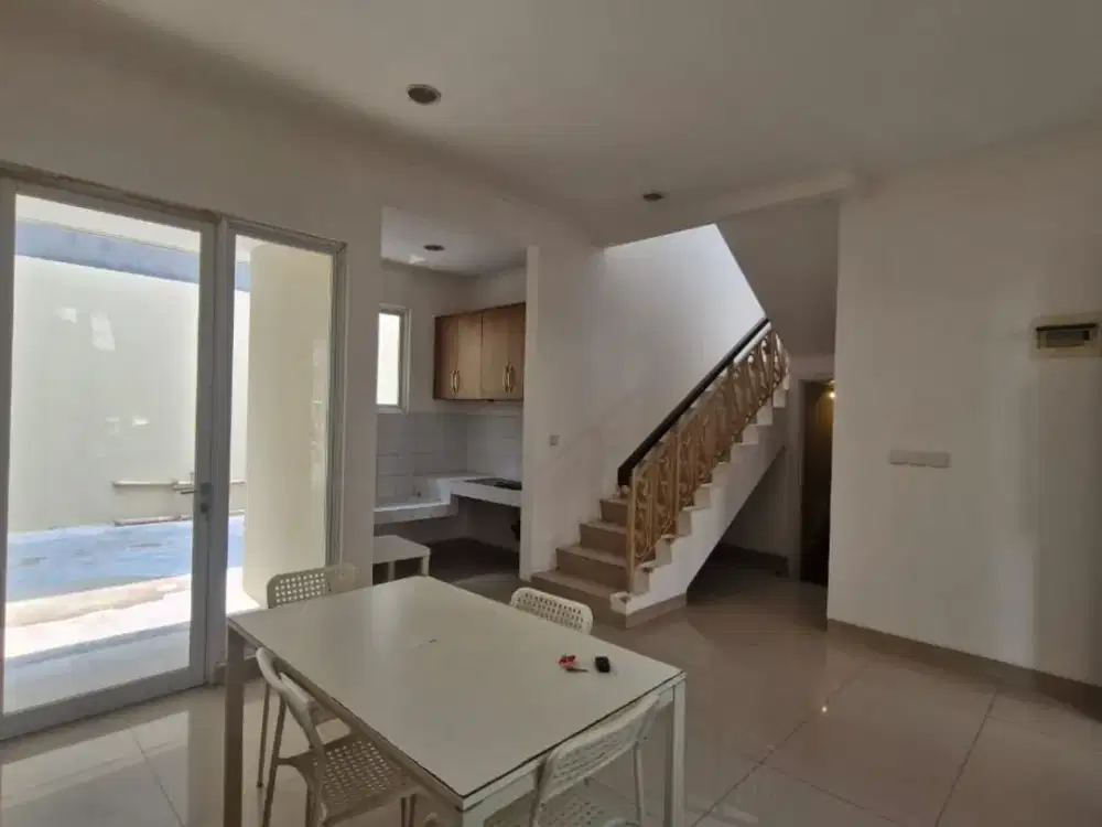 Dijual dan Disewa Rumah Cluster Thames JGC Cakung - Full Furnished & Siap Huni! (030)