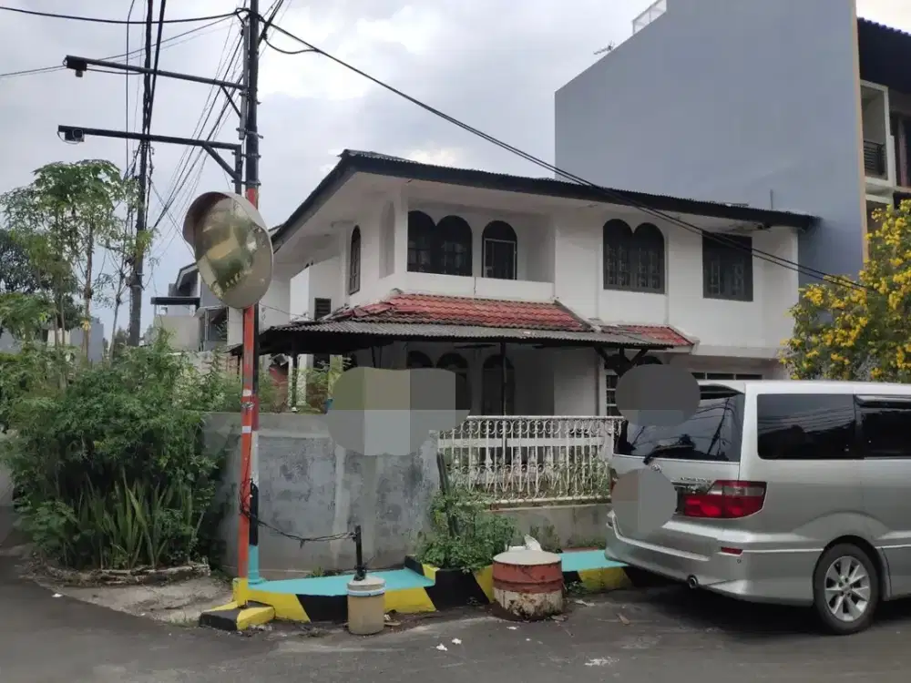 Dijual/Disewakan Rumah Siap Huni Posisi Hook Di Kelapa Molek, Kelapa Gading Jakarta Utara