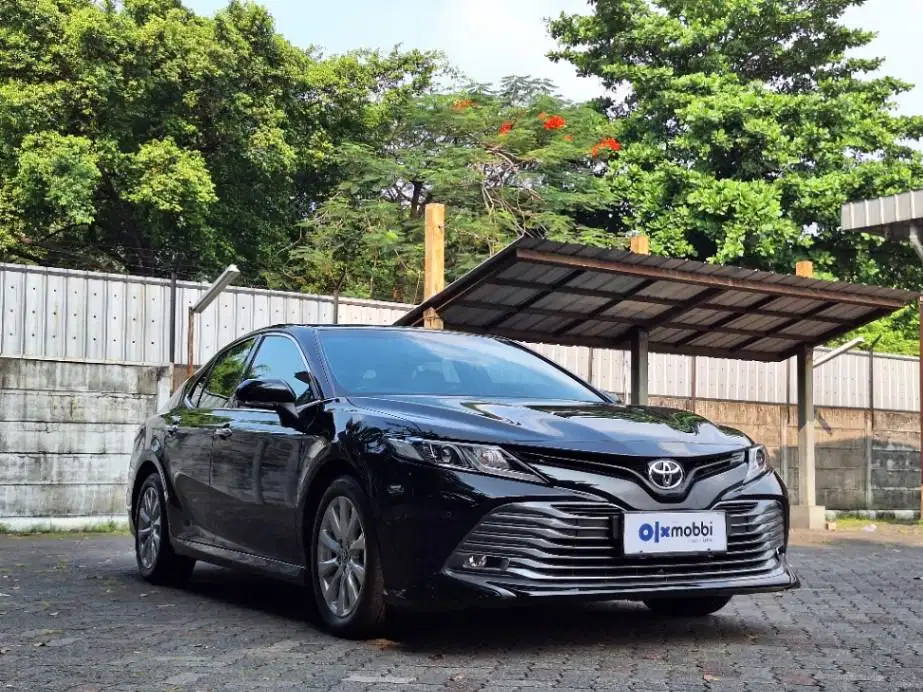 Cash dan Credit Toyota Camry AT 2021 AIZ