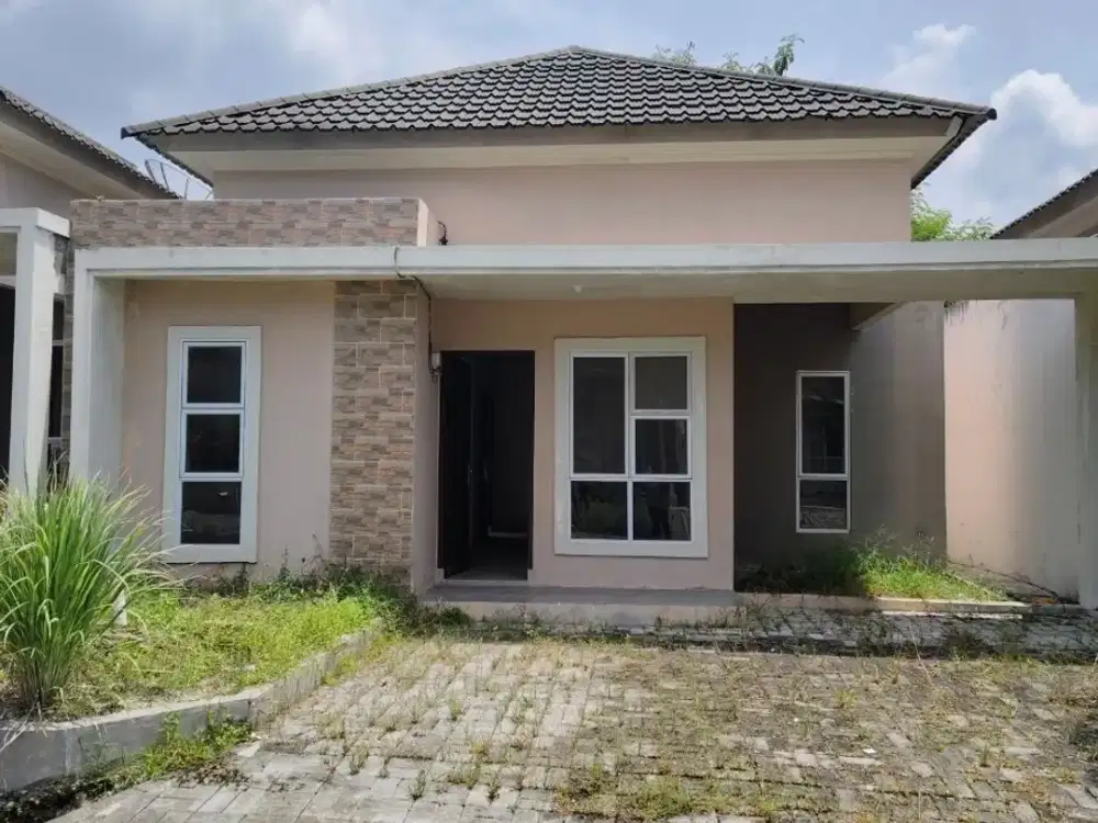 RUMAH CLUSTER MURAH SIAP HUNI LOKASI JL HANGTUAH UJUNG