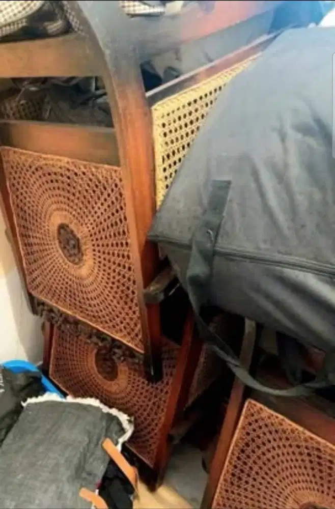1 set kursi tamu antik dari jati usia sekitar 70 tahunan, di Cinere