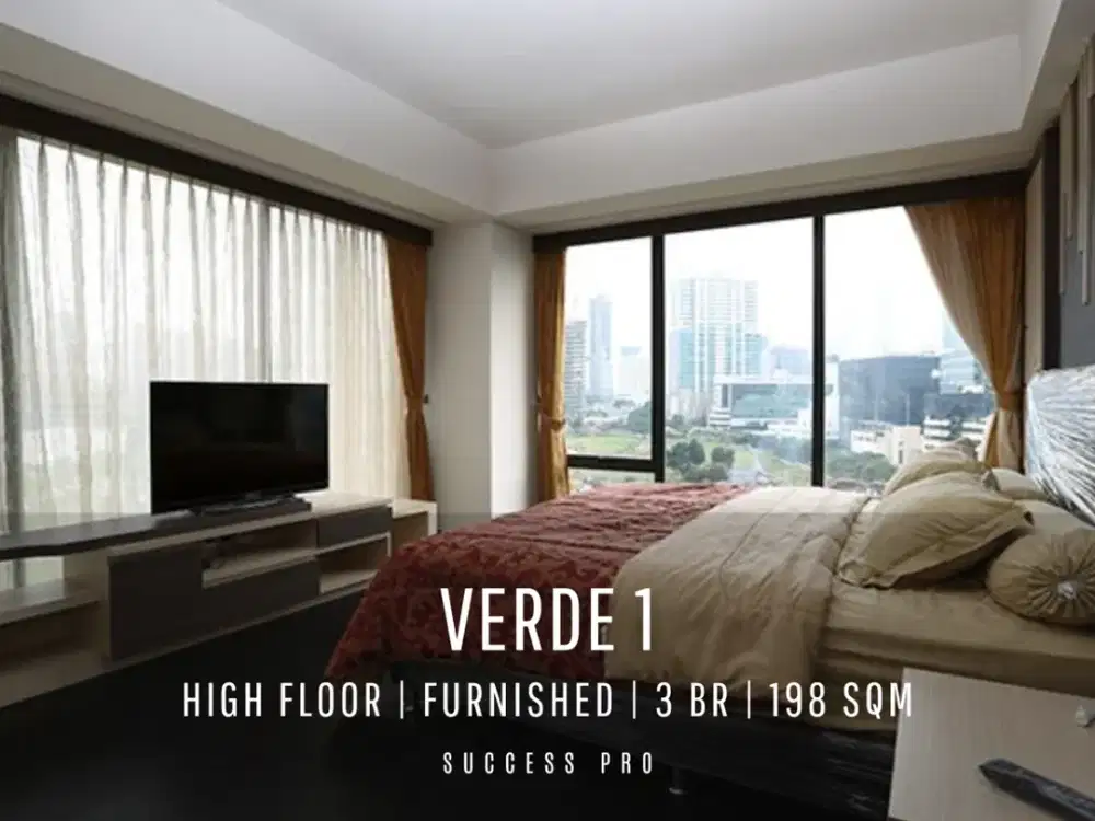 For Rent & Sell! Verde 1 Apartment 3 BR High Floor with City View & Private Lift