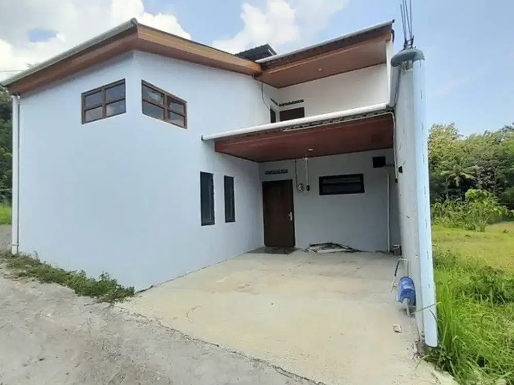 Rumah Tinggal 2 Lantai Cocok Untuk Keluarga Lokasi di Daerah Sedayu - Bantul